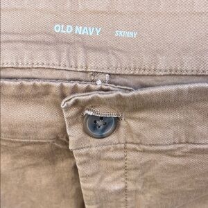 Old Navy women’s  Khaki Skinny Chinos